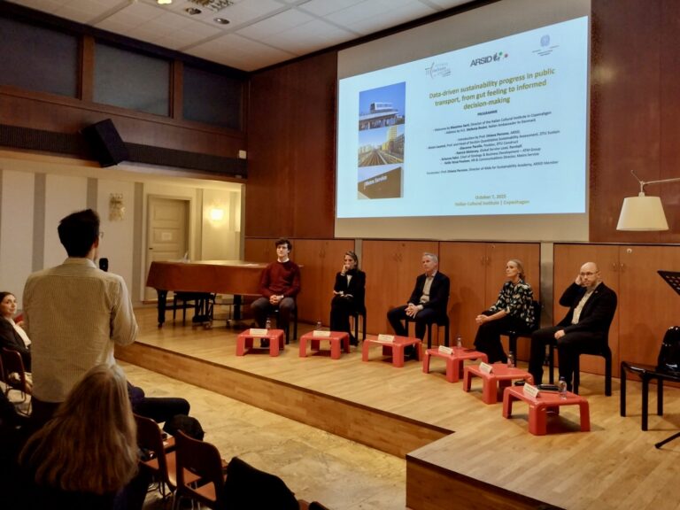 Data-driven sustainability progress in public transport