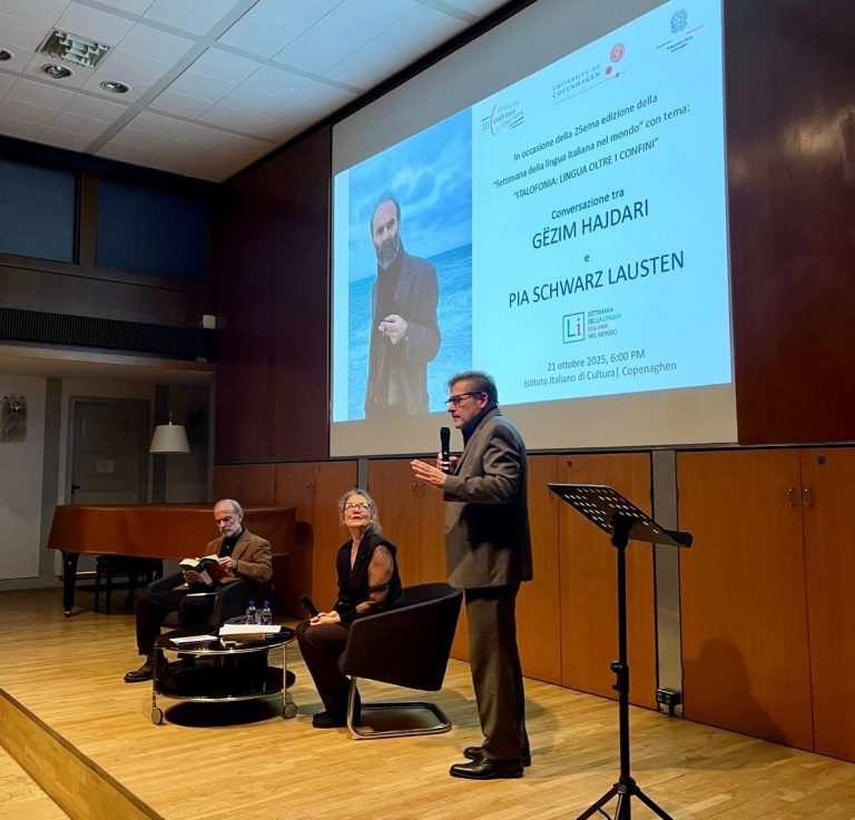 Conversazione tra il poeta Gezim Hajdari e la Prof. Pia Schwarz Lausten